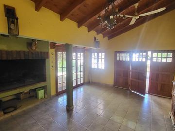 Casa en Villa Regina