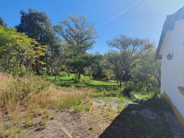 Complejo de casona mas casas en Tanti!!!!1 ha de terreno!!!