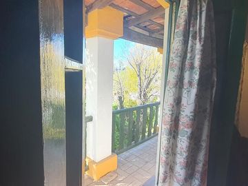 Complejo de casona mas casas en Tanti!!!!1 ha de terreno!!!