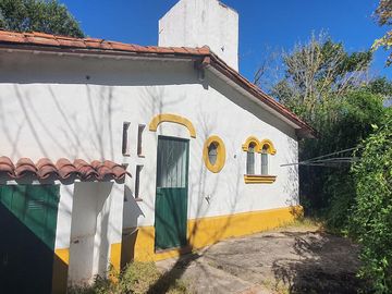 Complejo de casona mas casas en Tanti!!!!1 ha de terreno!!!