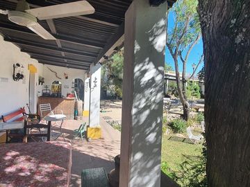 Complejo de casona mas casas en Tanti!!!!1 ha de terreno!!!