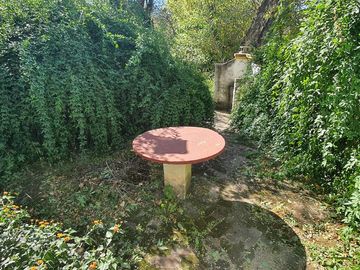 Complejo de casona mas casas en Tanti!!!!1 ha de terreno!!!