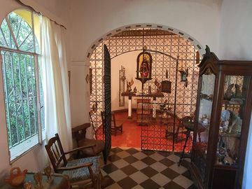 Complejo de casona mas casas en Tanti!!!!1 ha de terreno!!!