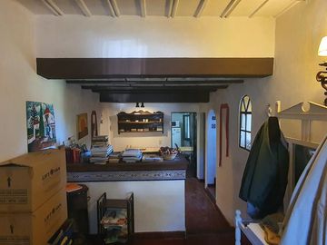 Complejo de casona mas casas en Tanti!!!!1 ha de terreno!!!
