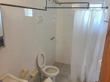 Complejo de casona mas casas en Tanti!!!!1 ha de terreno!!!