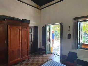 Complejo de casona mas casas en Tanti!!!!1 ha de terreno!!!