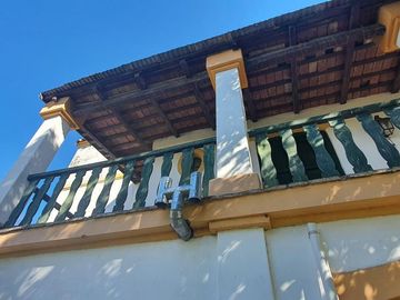 Complejo de casona mas casas en Tanti!!!!1 ha de terreno!!!