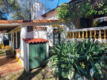 Complejo de casona mas casas en Tanti!!!!1 ha de terreno!!!