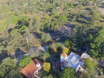 Complejo de casona mas casas en Tanti!!!!1 ha de terreno!!!