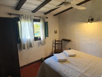 Complejo de casona mas casas en Tanti!!!!1 ha de terreno!!!