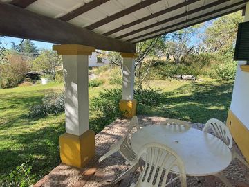 Complejo de casona mas casas en Tanti!!!!1 ha de terreno!!!