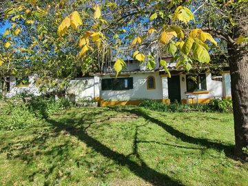 Complejo de casona mas casas en Tanti!!!!1 ha de terreno!!!