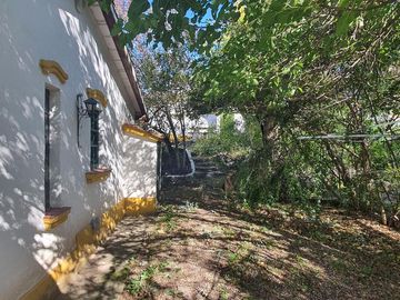 Complejo de casona mas casas en Tanti!!!!1 ha de terreno!!!