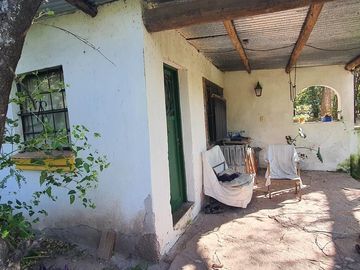 Complejo de casona mas casas en Tanti!!!!1 ha de terreno!!!