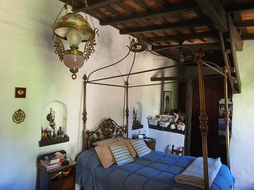 Complejo de casona mas casas en Tanti!!!!1 ha de terreno!!!