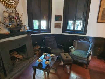 Complejo de casona mas casas en Tanti!!!!1 ha de terreno!!!