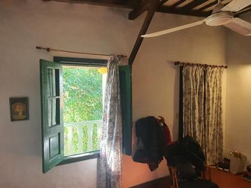 Complejo de casona mas casas en Tanti!!!!1 ha de terreno!!!