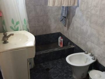 Casa - Claypole