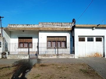 Casa - Claypole