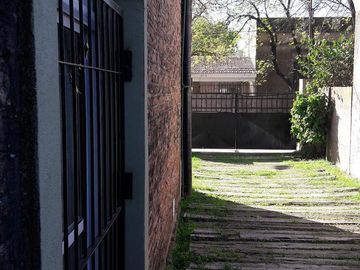 Casa 4 dormitorios en Pérez