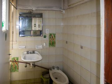Casa en  esquina excelente ubicación