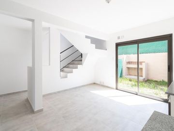 Dúplex en Venta en HAUS 701, Zona Sur. Seguridad, SUM.  Proximo a ciudad universitaria