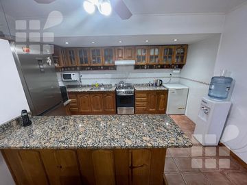 Casa - Countries/B.Cerrado (La Plata)
