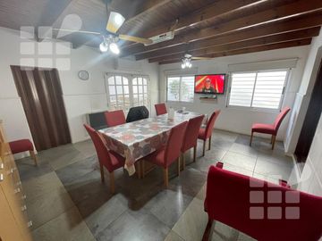 Casa - Countries/B.Cerrado (La Plata)