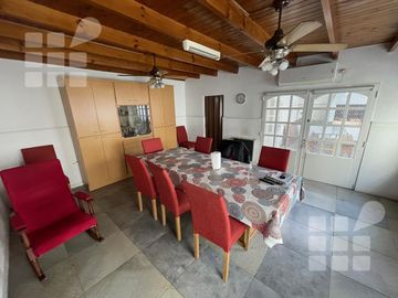 Casa - Countries/B.Cerrado (La Plata)