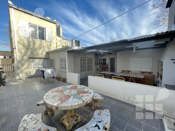 Casa - Countries/B.Cerrado (La Plata)
