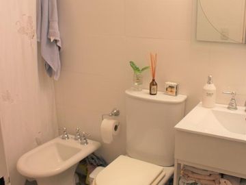 Departamento 3 ambientes con cochera y baulera en Av Maipu Florida -  Vicente López