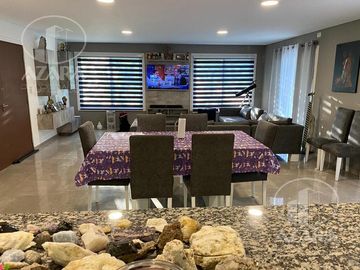 SMART HOUSE EN VENTA CON MUEBLES en Pilar