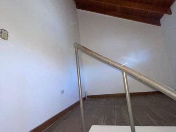 PH de 4 ambientes  con patio y cochera para 3 autos - Wilde