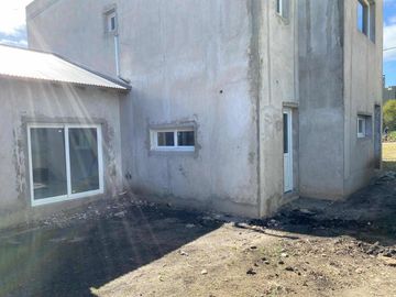 Casa en venta - 3 dormitorios 2 baños - 260mts2 - Tandil