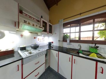 Galpón con vivienda