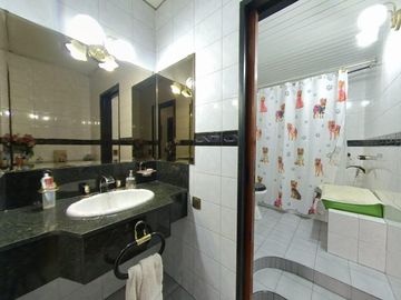 Galpón con vivienda