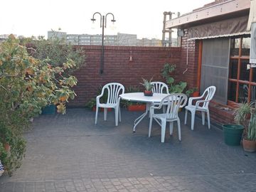 Galpón con vivienda