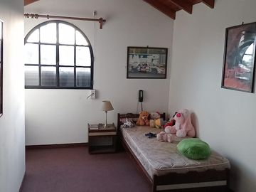Galpón con vivienda