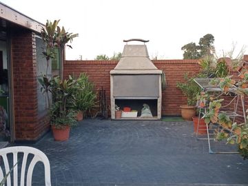 Galpón con vivienda
