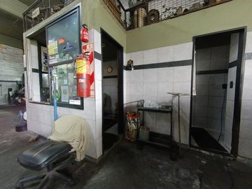 Galpón con vivienda