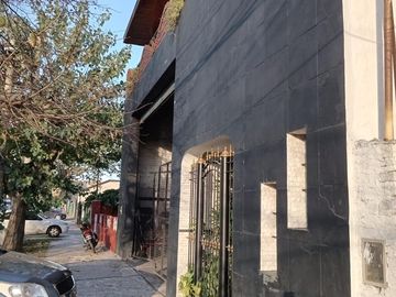 Galpón con vivienda