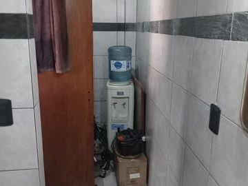 Galpón con vivienda
