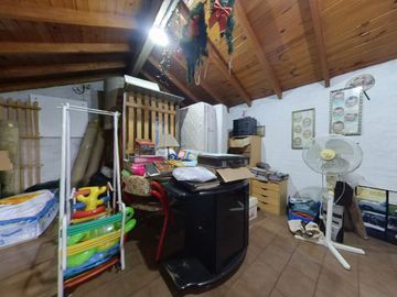 Galpón con vivienda