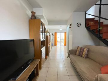 Duplex tres ambientes Ituzaingó Sur