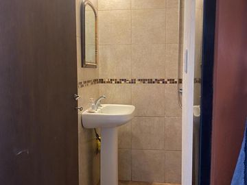 VENTA casa 6 ambientes Centro Brandsen