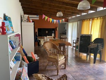 VENTA casa 6 ambientes Centro Brandsen