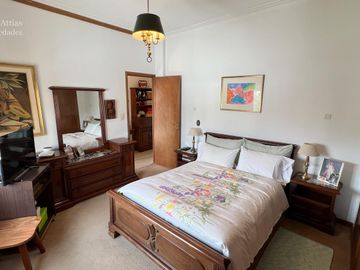 Casa  - En Venta - 4 Ambientes - 295m2 Totales  - Villa Sarmiento