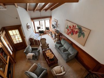 Casa  - En Venta - 4 Ambientes - 295m2 Totales  - Villa Sarmiento