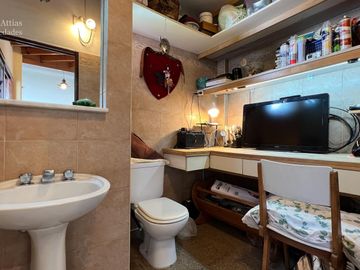 Casa  - En Venta - 4 Ambientes - 295m2 Totales  - Villa Sarmiento