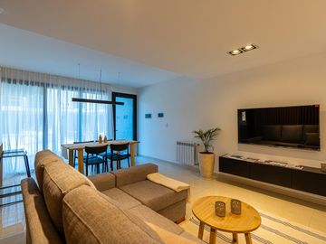 Town Houses - Wilde 455 Bis - Fisherton - 3 dormitorios - Pileta y Parrillero exclusivos